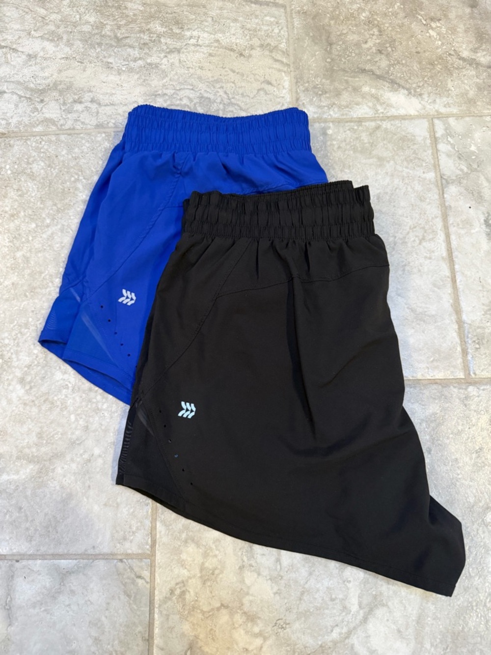 Women’s athletic shorts size M